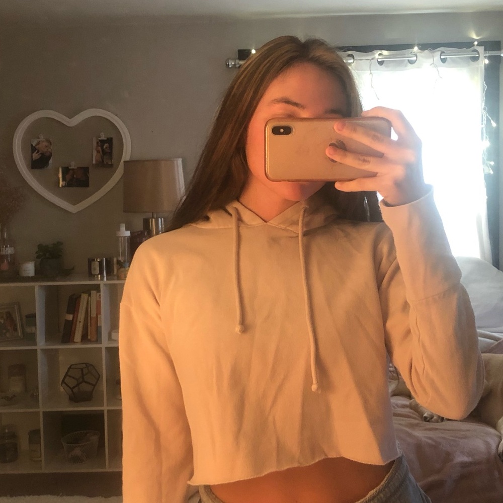 LA hearts cropped hoodie